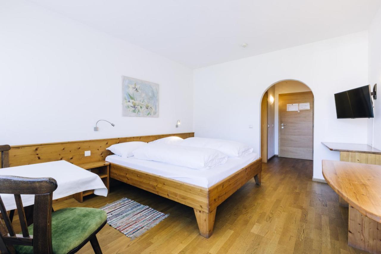 Bio Hotel Kaufmann Ora / Auer Bagian luar foto