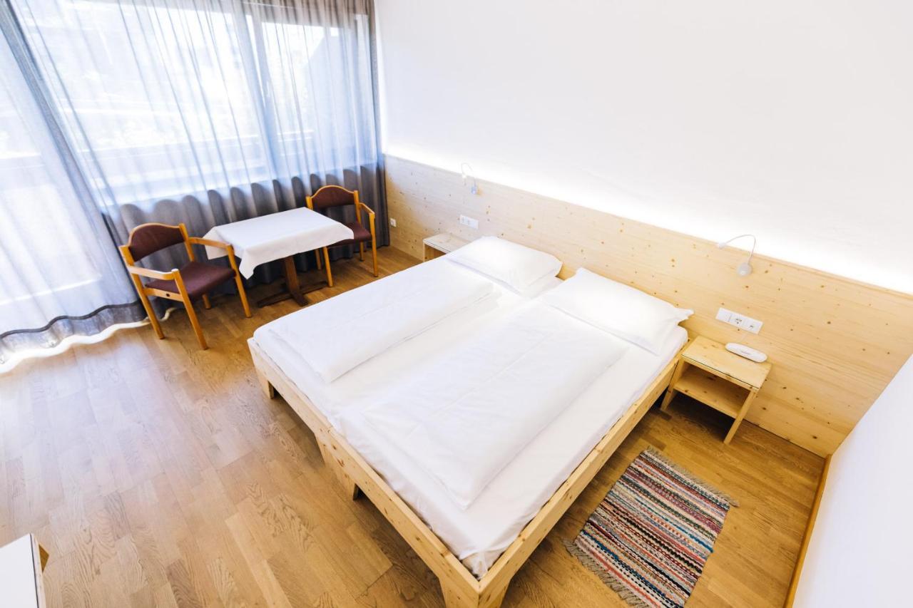 Bio Hotel Kaufmann Ora / Auer Bagian luar foto