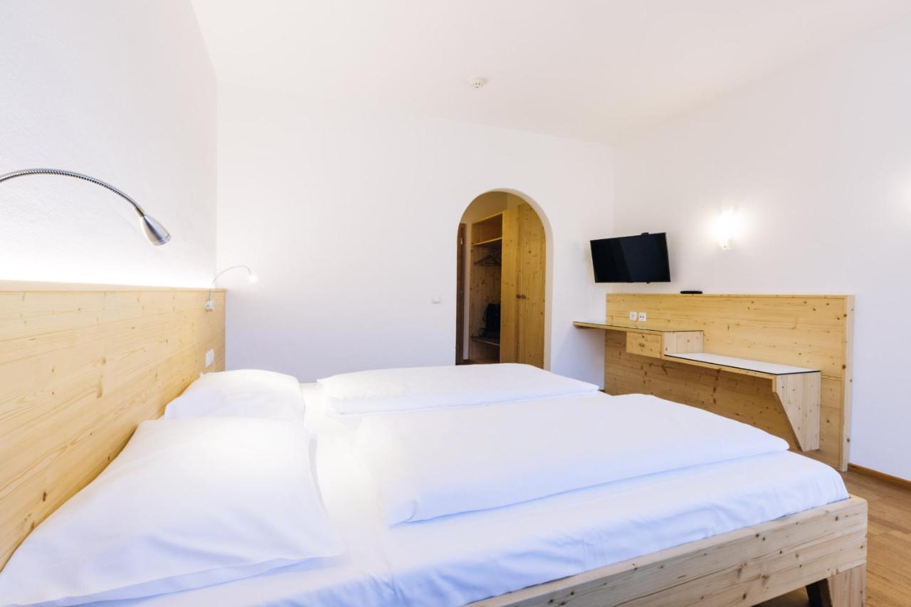 Bio Hotel Kaufmann Ora / Auer Bagian luar foto