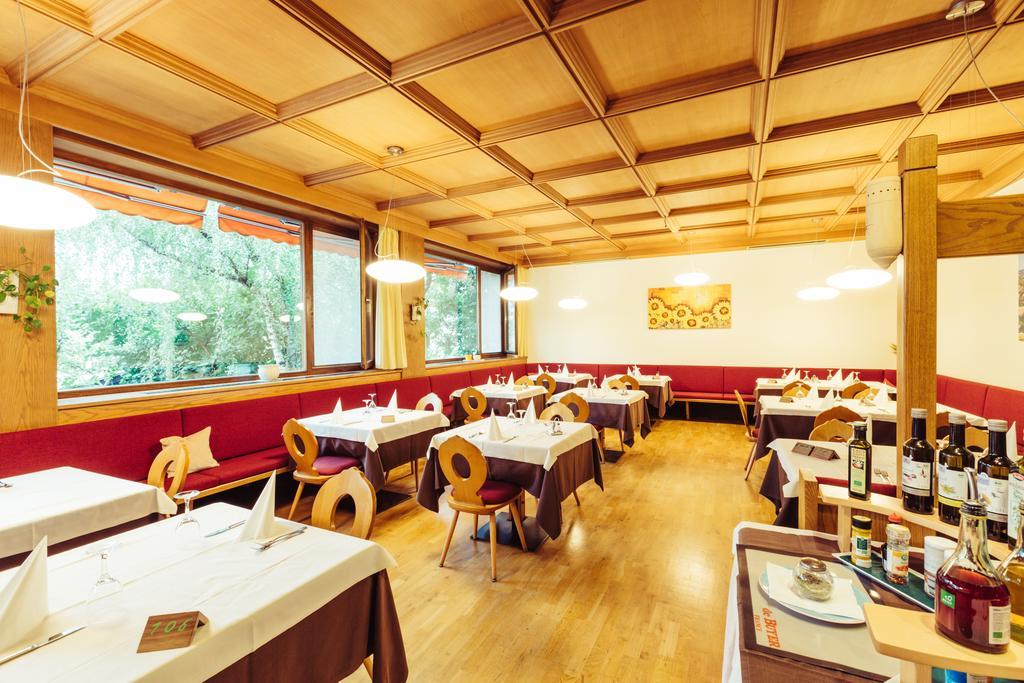 Bio Hotel Kaufmann Ora / Auer Bagian luar foto